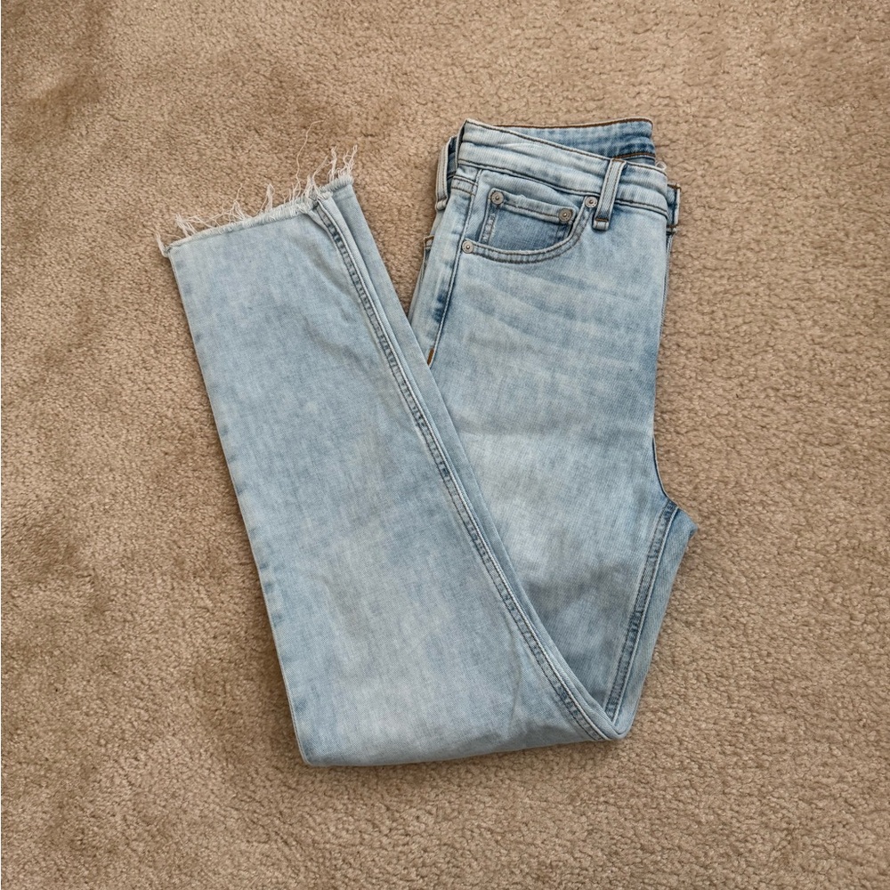 Light Blue Frayed Hem Women's Jeans